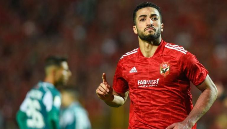 محمد عبدالمنعم لاعب الأهلي المصري