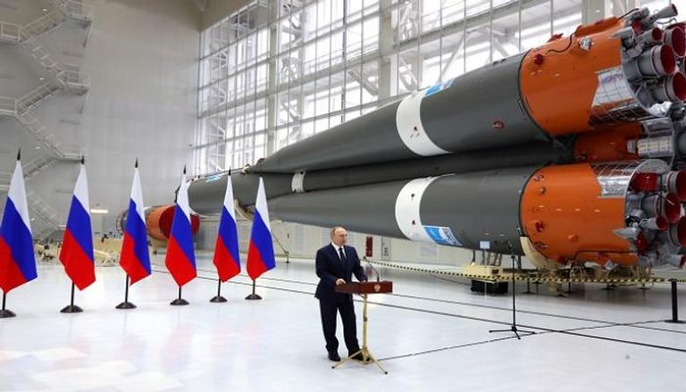 بوتين خلال زيارة لمصنع لإنتاج الصواريخ