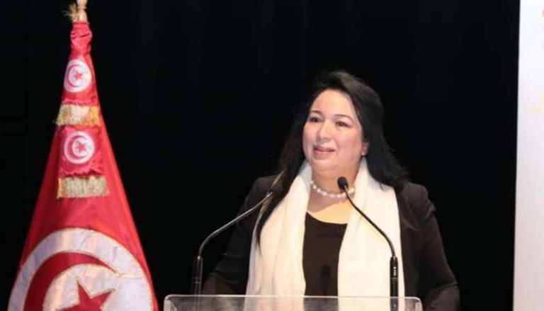 آمال الحاج موسى وزيرة المرأة التونسية