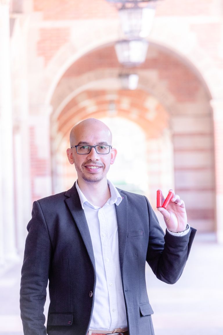 د. ماهر القاضي مبتكر البطارية الخارقة