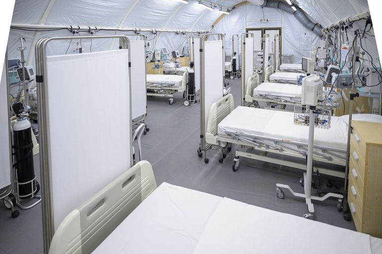 الشيخ شخبوط بن نهيان آل نهيان يفتتح المستشفى