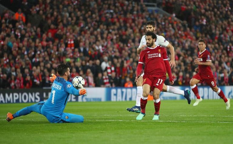 محمد صلاح ضد روما محمد صلاح مع فيورنتينا ضد روما في الدوري الأوروبي