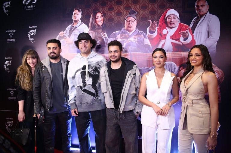 أبطال فيلم "ع الماشي"