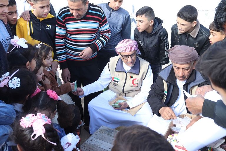 فريق الإغاثة الإماراتي في مخيم مريجيب الفهود