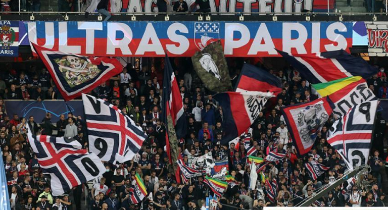 جمهور باريس ضد برشلونة برشلونة وباريس سان جيرمان