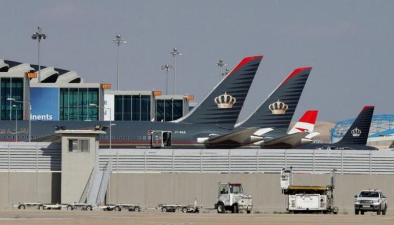 طائرات في مطار عمان - أرشيفية