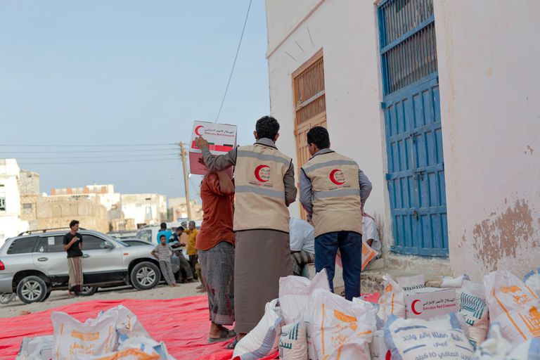 برامج الإمارات في حضرموت اليمنية