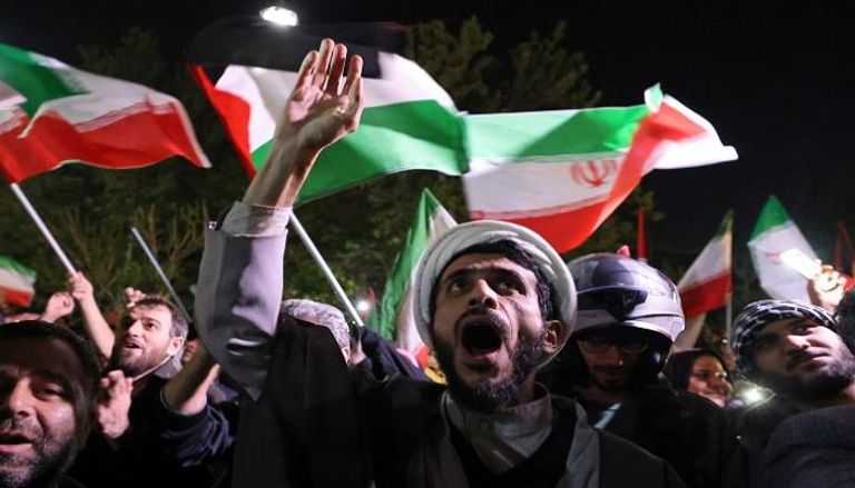 جانب من الاحتفالات في شوارع إيران