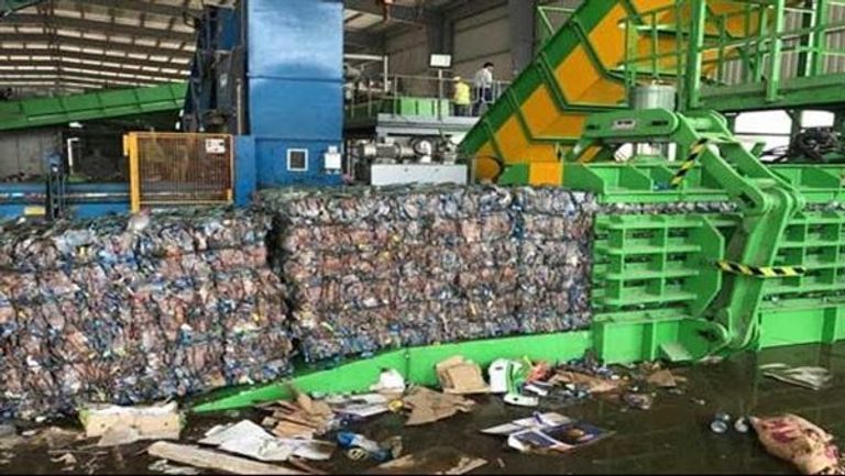 منتدى النفايات البيئية يستضيف مناقشات حول إدارة النفايات العالمية  القمة العالمية لطاقة المستقبل