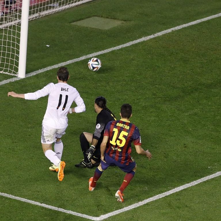 هدف غاريث بيل ضد برشلونة