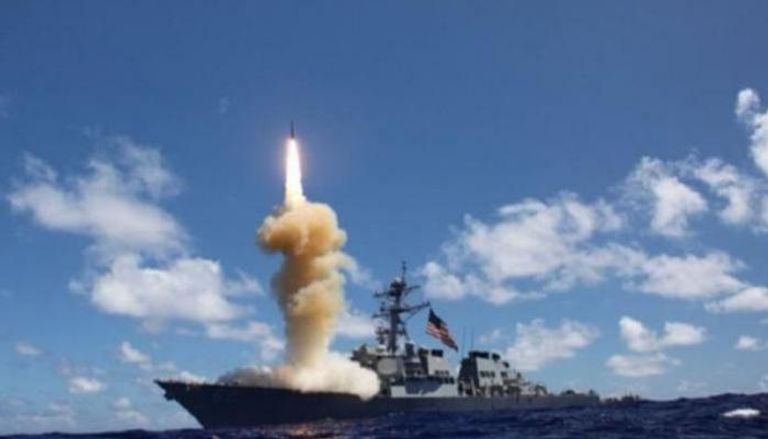 لحظة انطلاق صاروخ من سفينة حربية أمريكية - أرشيفية