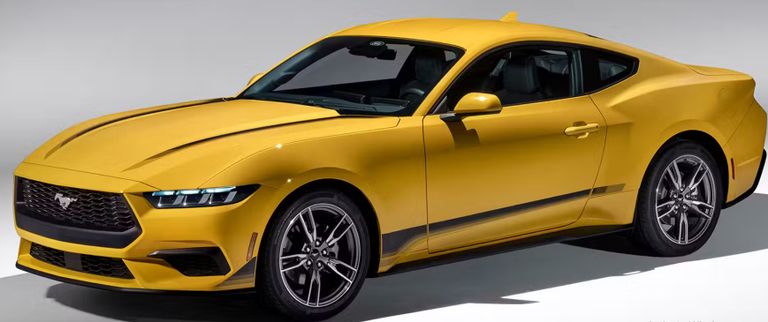 طراز Ford Mustang EcoBoost طراز Toyota GR Supra 2.0L