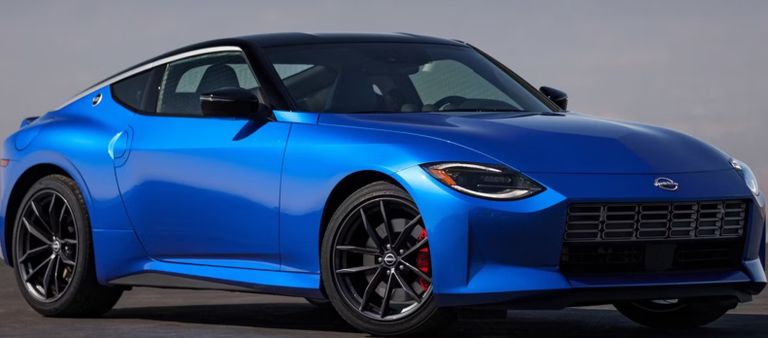 طراز Nissan Z Sport طراز Toyota GR Supra 2.0L