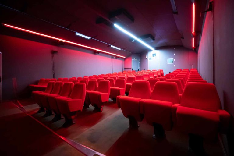 أول قاعة سينما متجولة في تونس