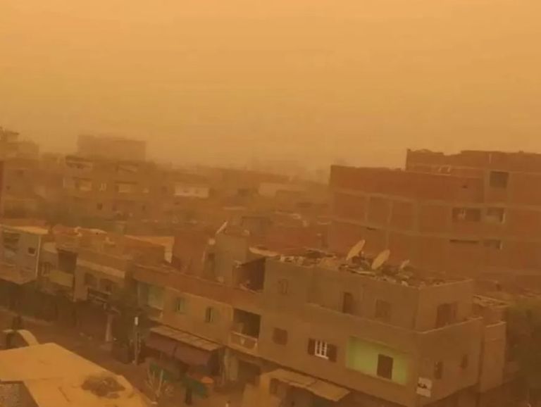 رياح الخماسين تضرب مصر