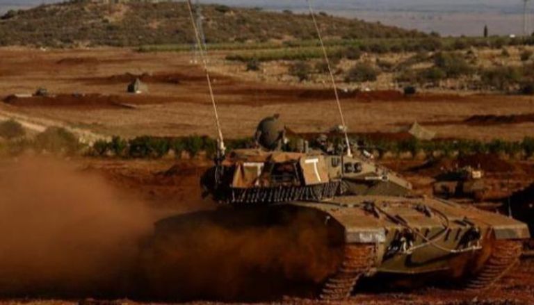 دبابة إسرائيلية في محيط غزة