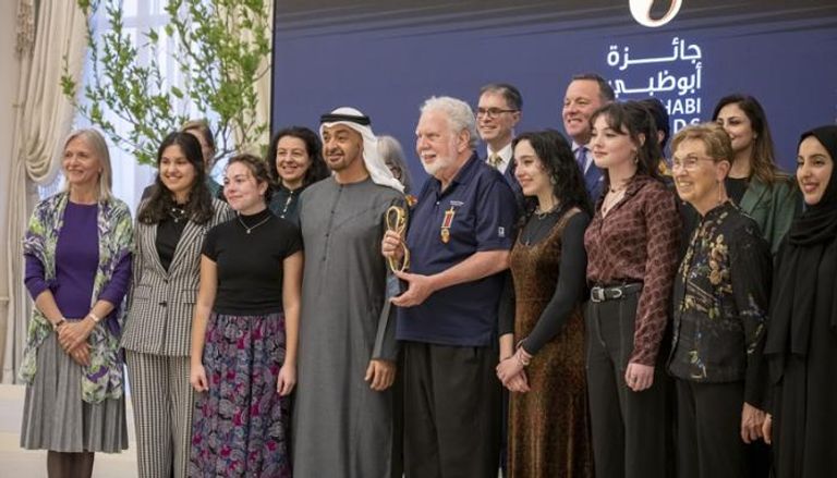 الشيخ محمد بن زايد آل نهيان في حفل توزيع جوائز أبوظبي