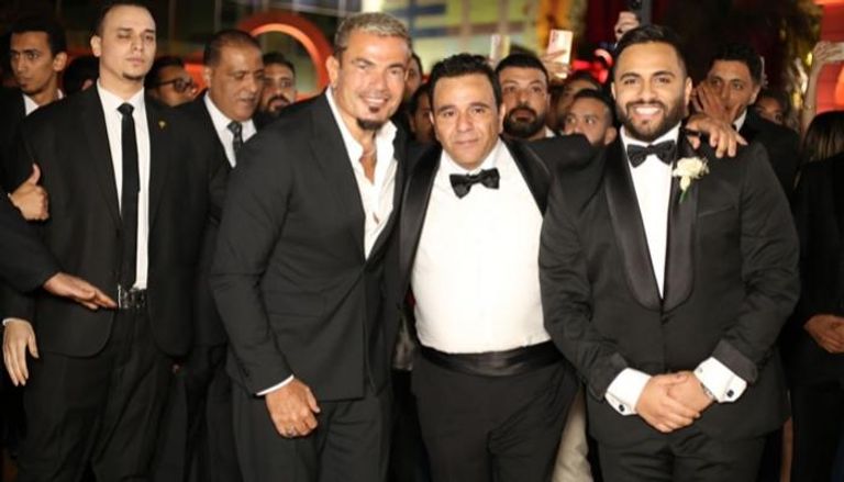 عمرو دياب في حفل زفاف ابن محمد فؤاد
