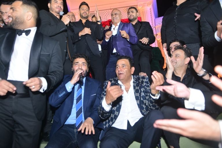 عمرو دياب في حفل زفاف ابن محمد فؤاد