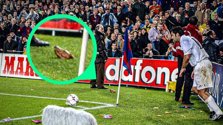 لويس فيغو لاعب ريال مدريد السابق البرتغالي لويس فيغو أمام برشلونة