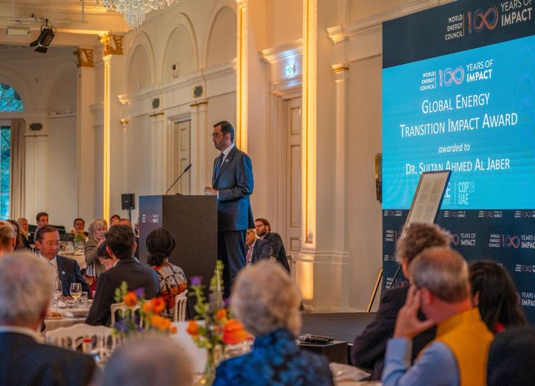 مراسم تسليم الجائزة