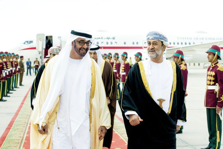رئيس الإمارات وسلطان عمان