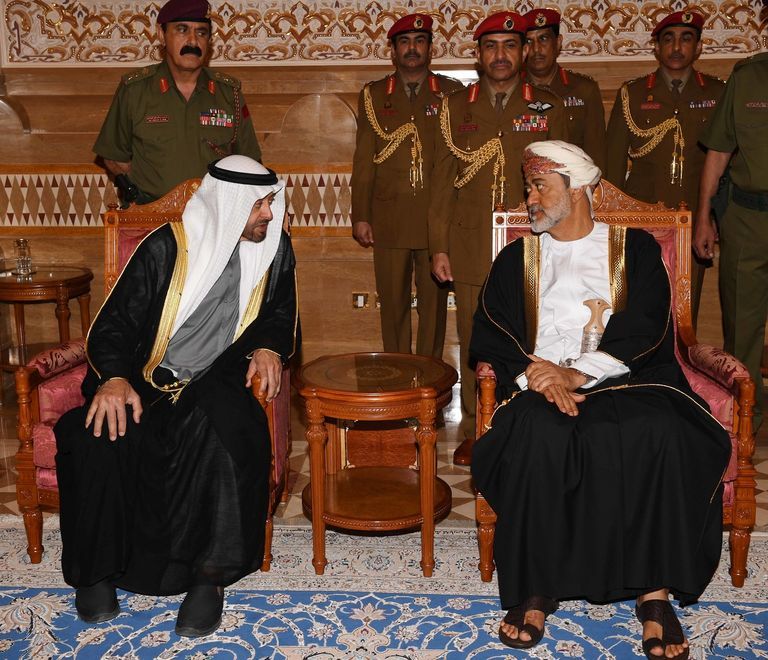رئيس الإمارات وسلطان عمان