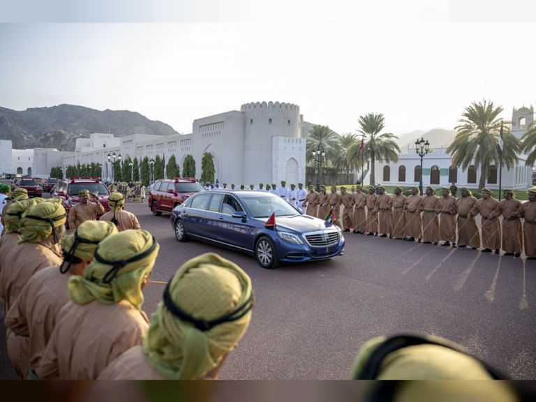 رئيس الإمارات وسلطان عمان