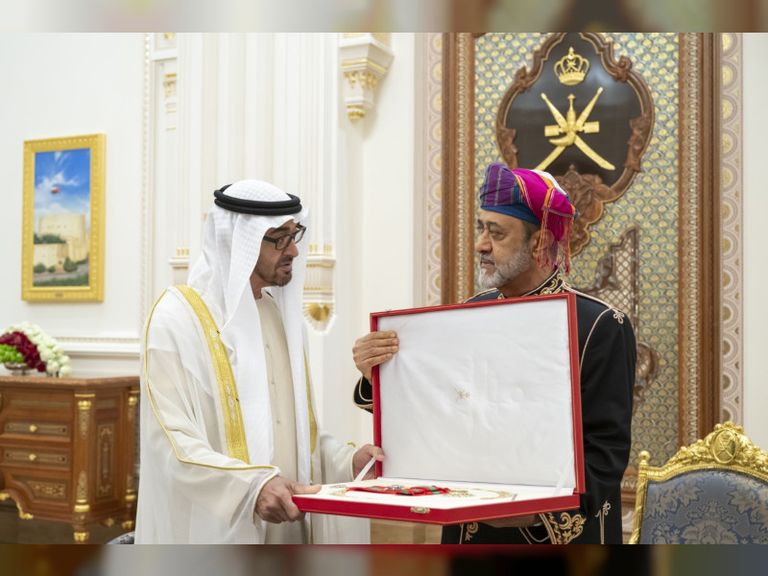 رئيس الإمارات وسلطان عمان