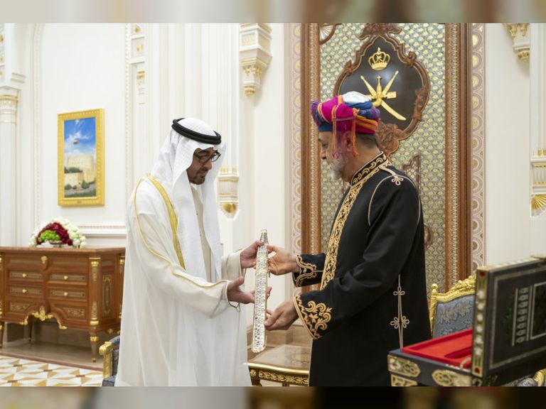 رئيس الإمارات وسلطان عمان