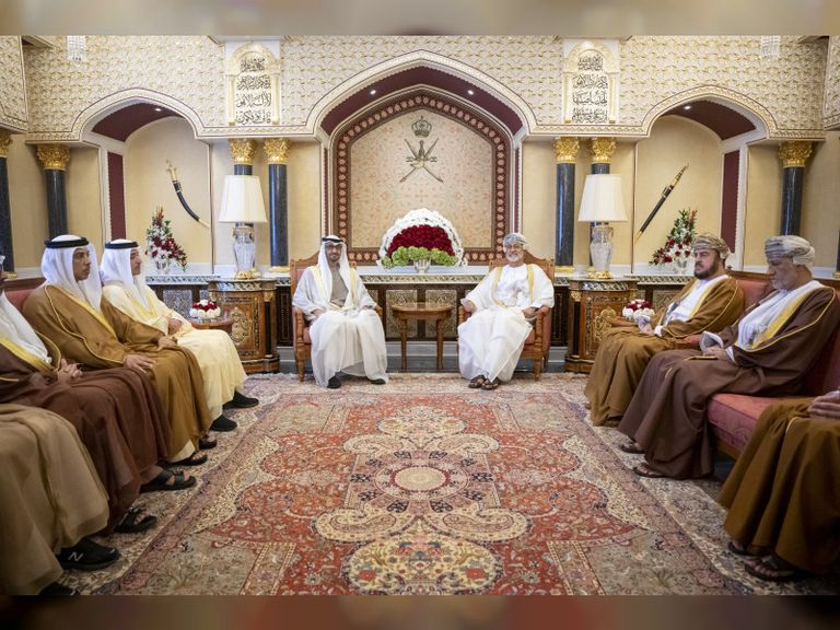 رئيس الإمارات وسلطان عمان