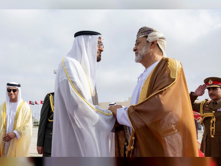 رئيس الإمارات وسلطان عمان