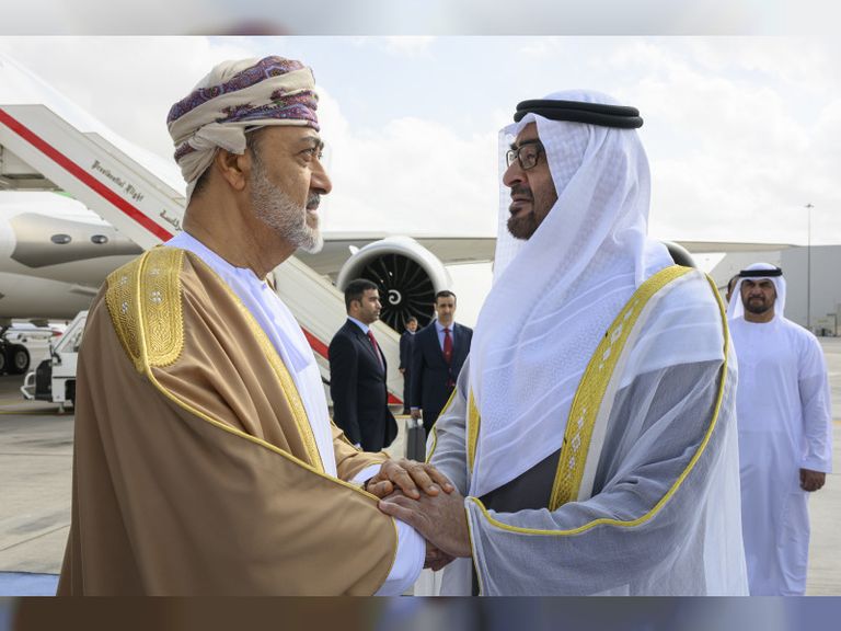 رئيس الإمارات وسلطان عمان