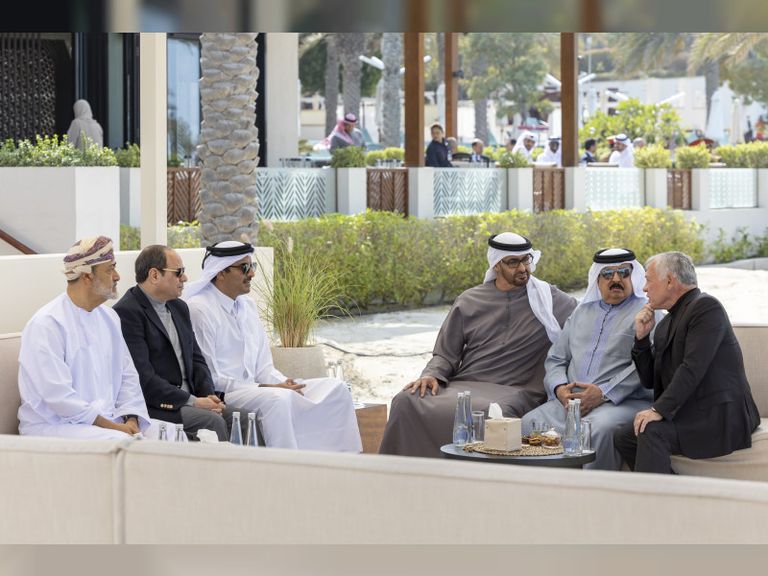 رئيس الإمارات وسلطان عمان