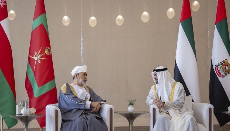 الشيخ محمد بن زايد آل نهيان مع سلطان عمان