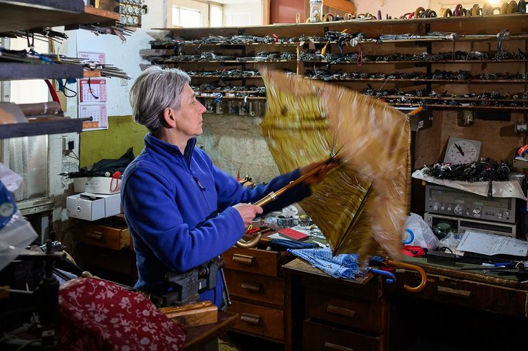 ماريا لاه داخل ورشتها