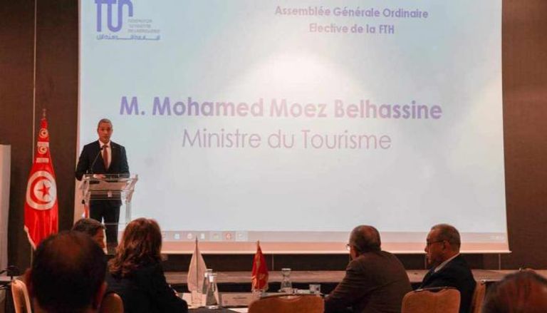 وزير السياحة التونسي محمد المعز بلحسين