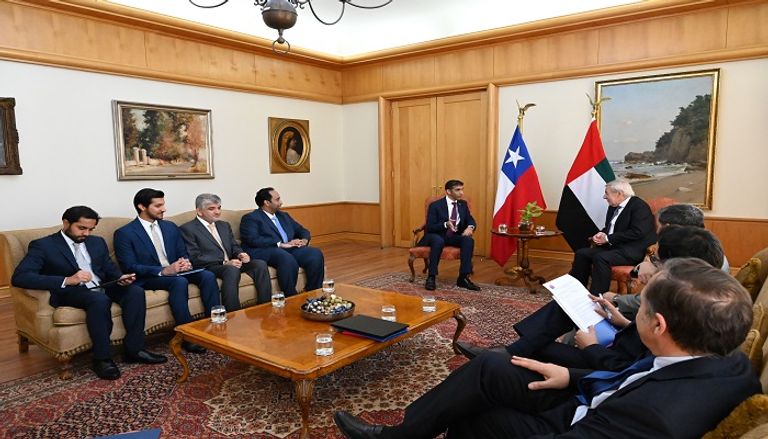 الإمارات وتشيلي تنجزان بنجاح مفاوضات اتفاقية الشراكة الاقتصادية الشاملة جانب من مفاوضات الاتفاقية