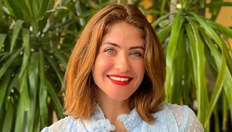 الفنانة هيدي كرم