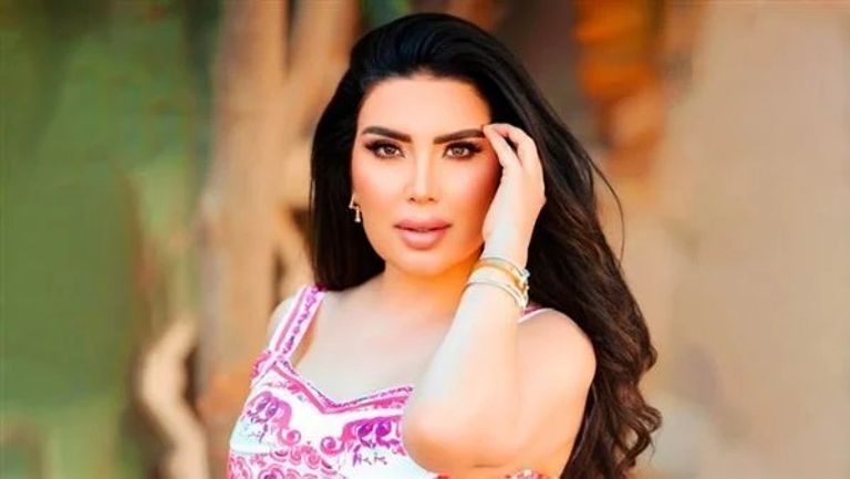 الفنانة عبير صبري