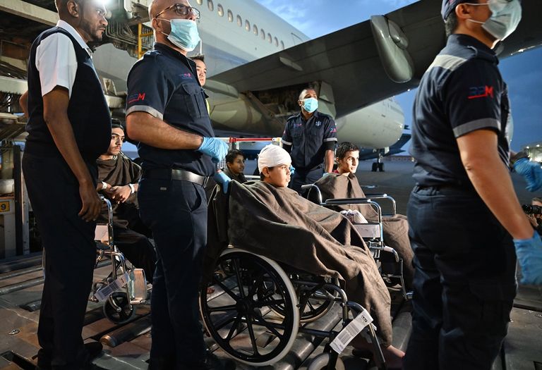 جانب من استقبال أطفال غزة الجرحى ومرضى السرطان في الإمارات