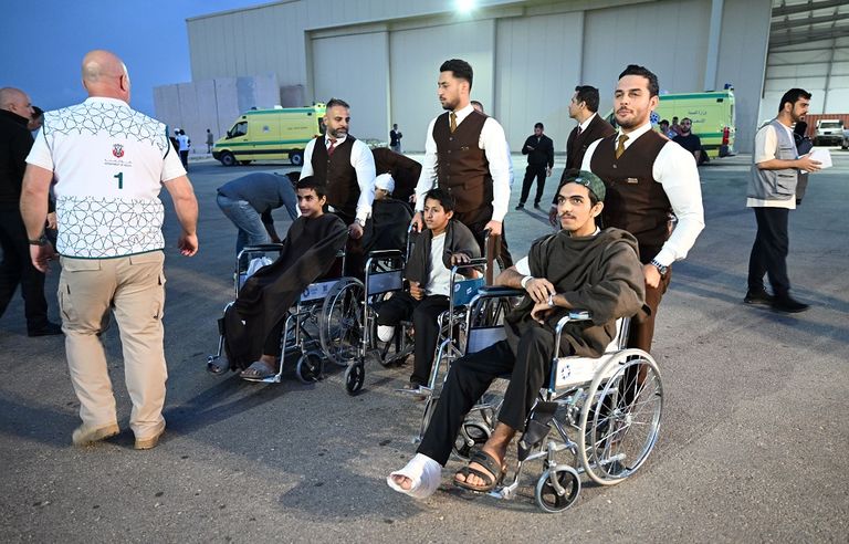 جانب من استقبال أطفال غزة الجرحى ومرضى السرطان في الإمارات