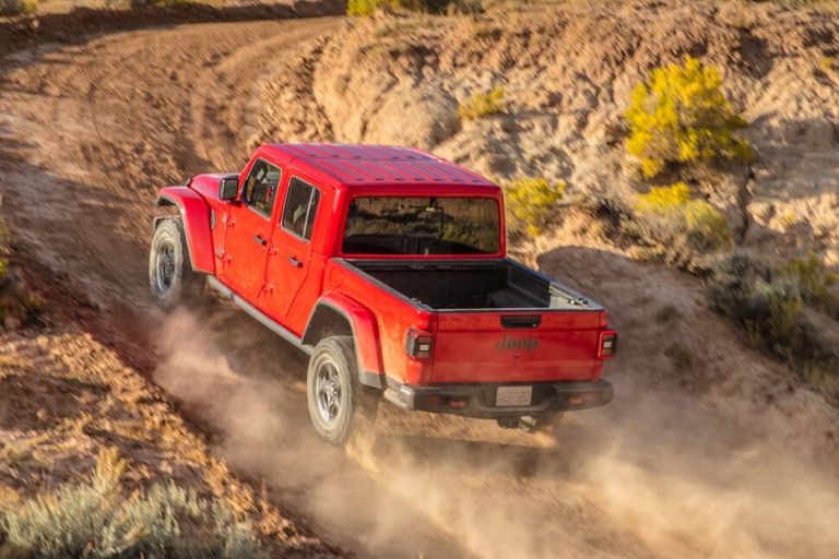 شاحنة Jeep Gladiator شاحنة Ford Ranger