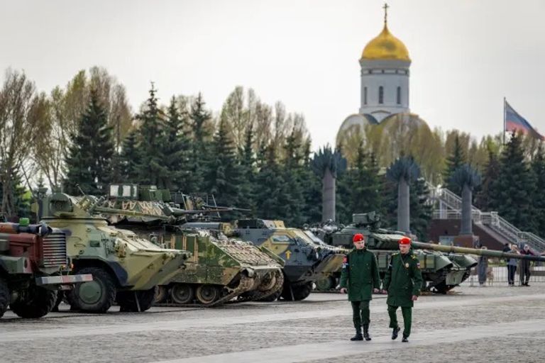 غنائم الجيش الروسي من الدبابات والمركبات الغربية  