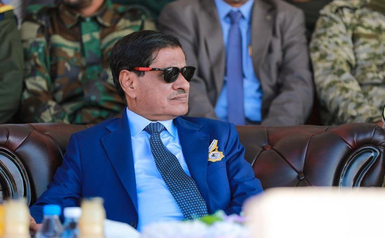 عرض عسكري للنخبة الحضرمية في ذكرى هزيمة القاعدة