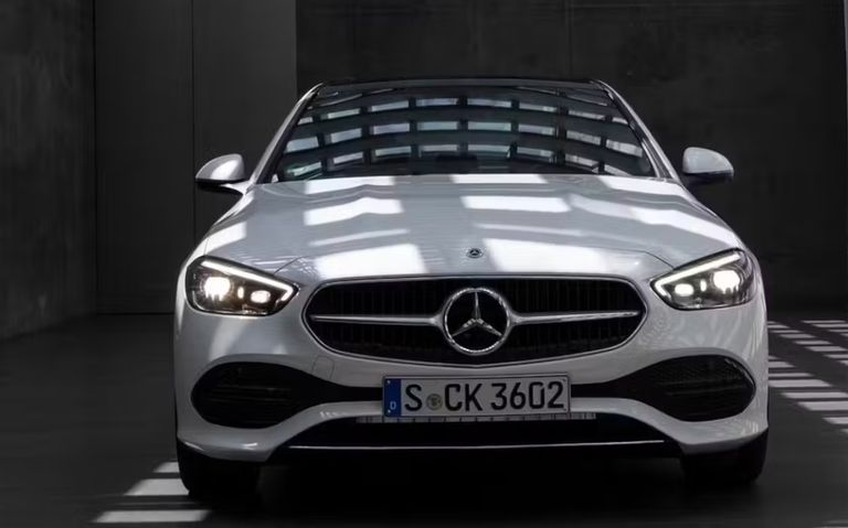 طراز Mercedes-Benz C-Class طراز BMW 3 Series