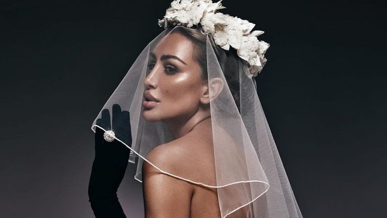 الفنانة مايا دياب