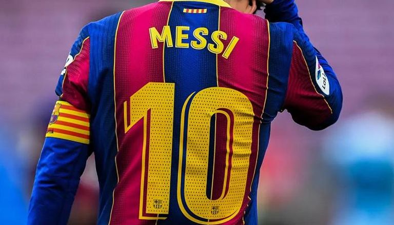 ليونيل ميسي أشهر رقم 10 في تاريخ برشلونة