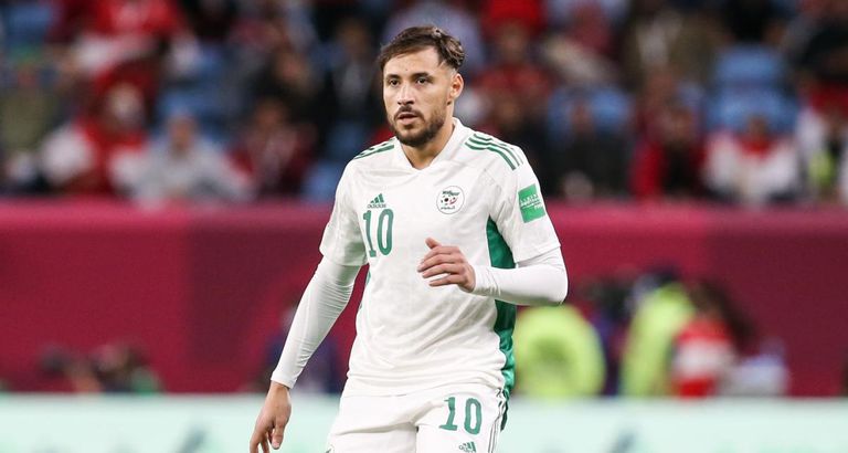 يوسف بلايلي يوسف بلايلي نجم منتخب الجزائر