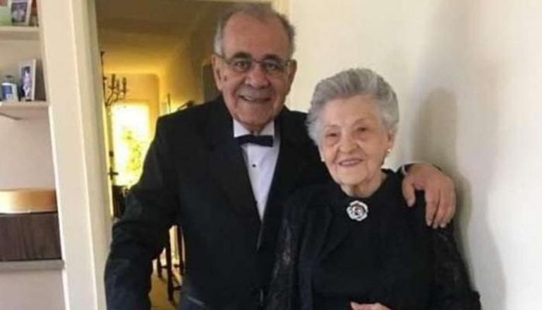 فاروق ياسين وزوجته ماريا في أستراليا